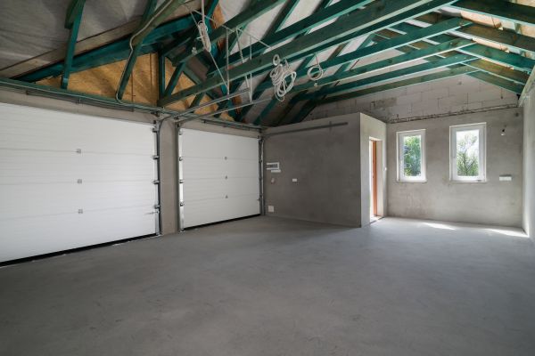 Cost of Garage Floor Concrete Repair in Destin