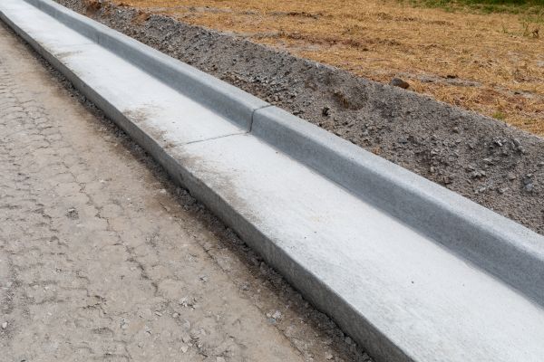 Cost of Concrete Curbing Repair in Destin